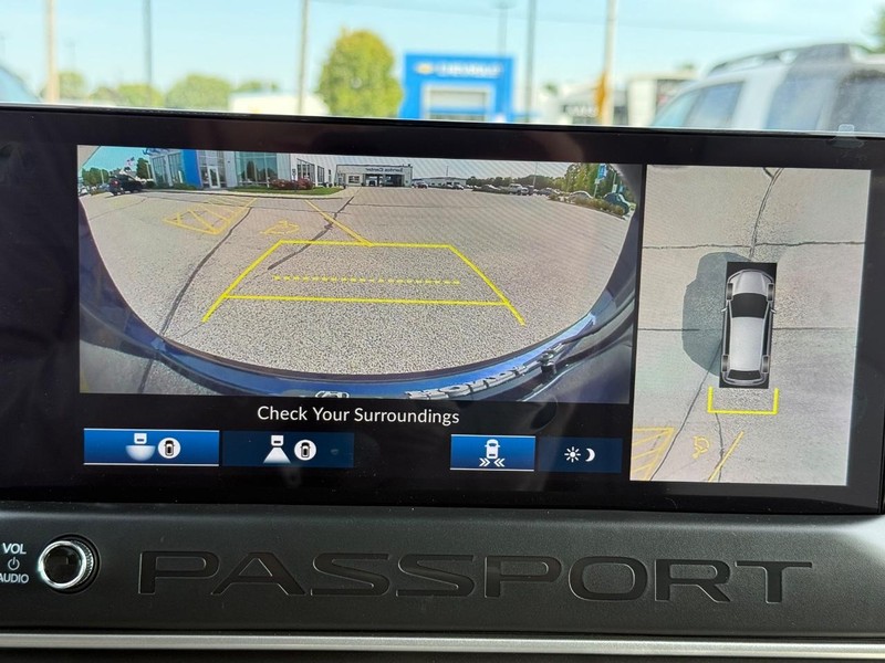 Honda Passport Vehicle Image 14
