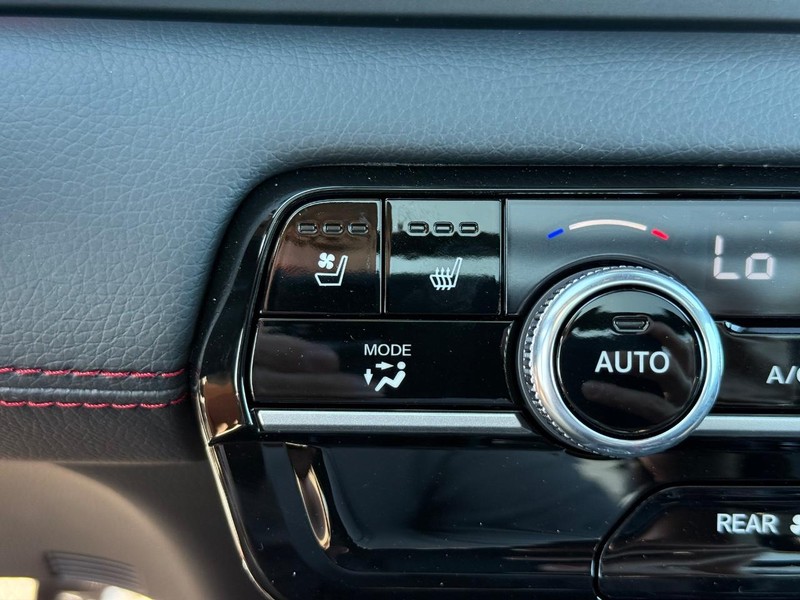Honda Pilot Vehicle Image 14