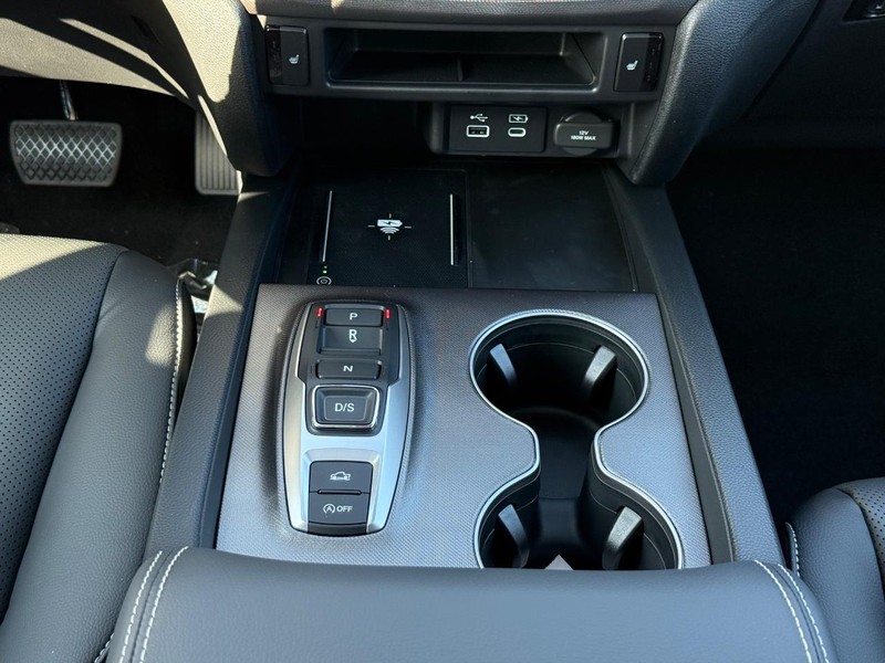 Honda Ridgeline Vehicle Image 8