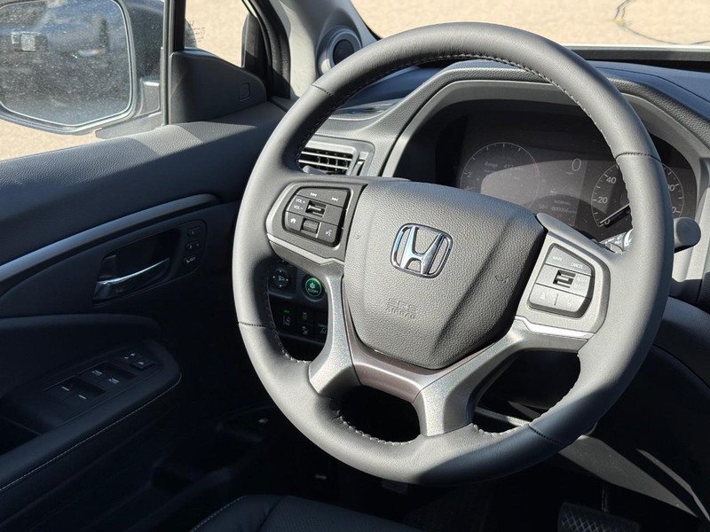 Honda Ridgeline Vehicle Image 9