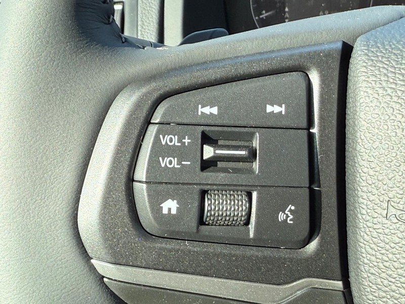 Honda Ridgeline Vehicle Image 12