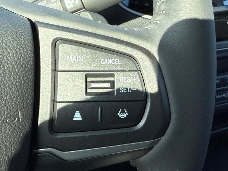 Honda Ridgeline Vehicle Image 13