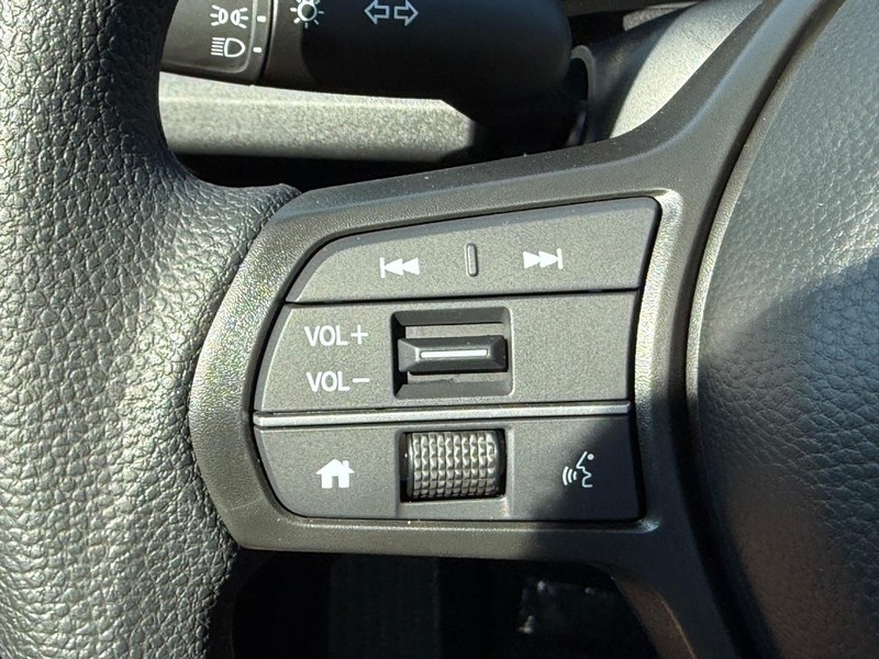 Honda CR-V Vehicle Image 11