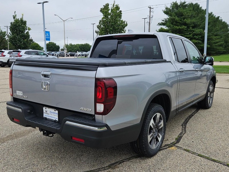 Honda Ridgeline Vehicle Image 3