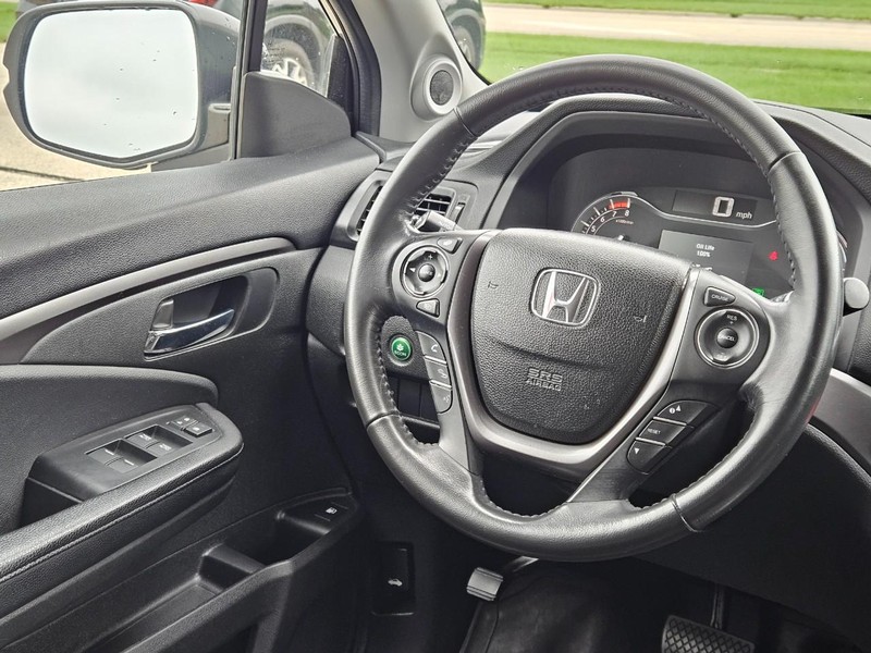 Honda Ridgeline Vehicle Image 15