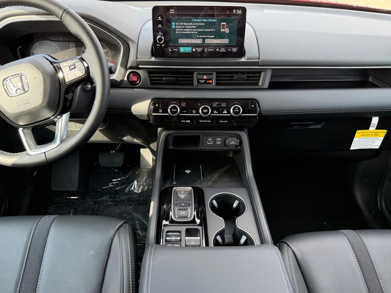 Honda Pilot Vehicle Image 6