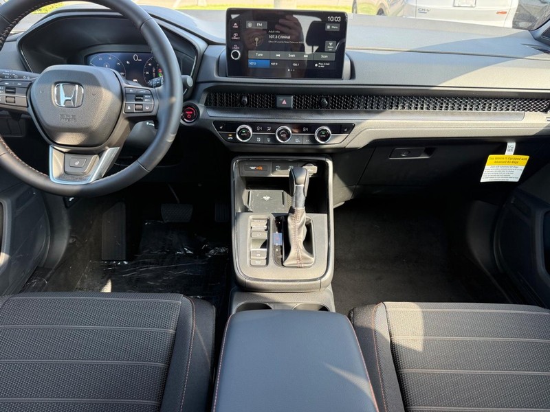 Honda CR-V Hybrid Vehicle Image 6