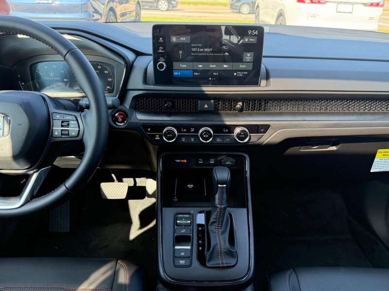 Honda CR-V Hybrid Vehicle Image 6