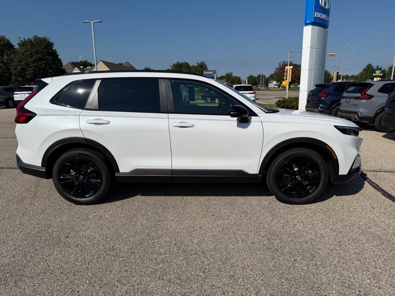 Honda CR-V Hybrid Vehicle Image 2