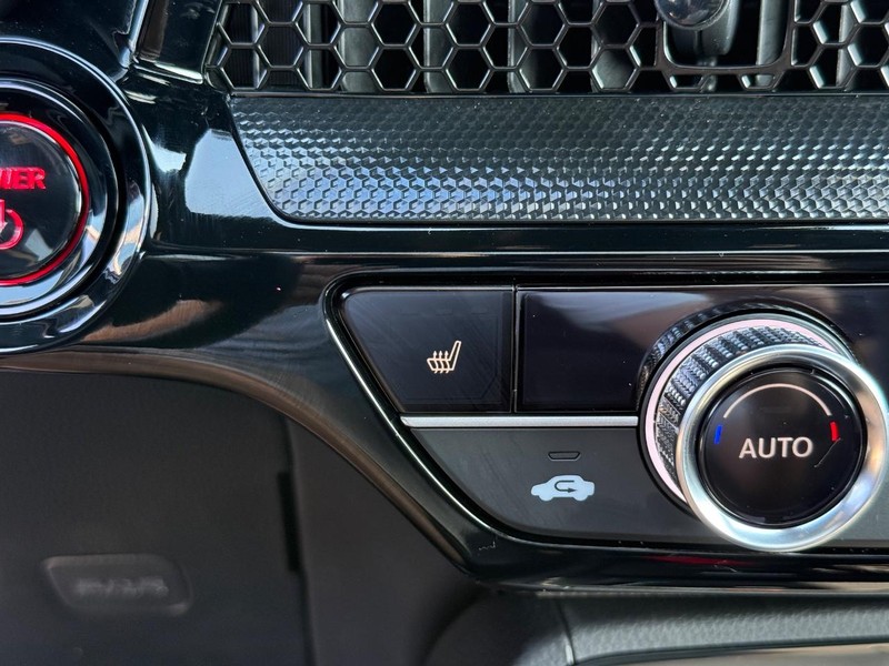 Honda CR-V Hybrid Vehicle Image 15