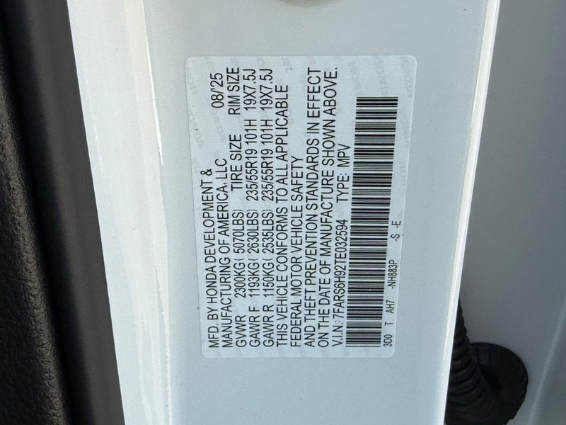 Honda CR-V Hybrid Vehicle Image 18