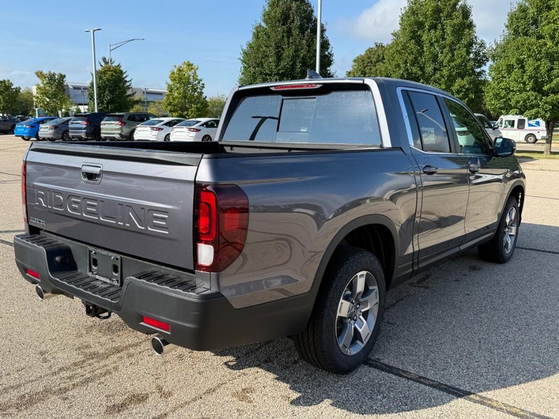 Honda Ridgeline Vehicle Image 3