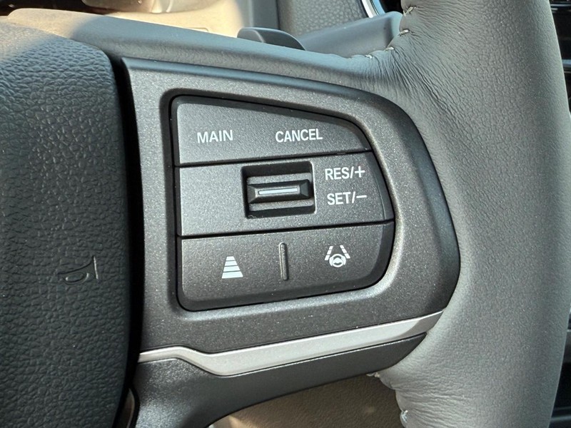Honda Ridgeline Vehicle Image 13