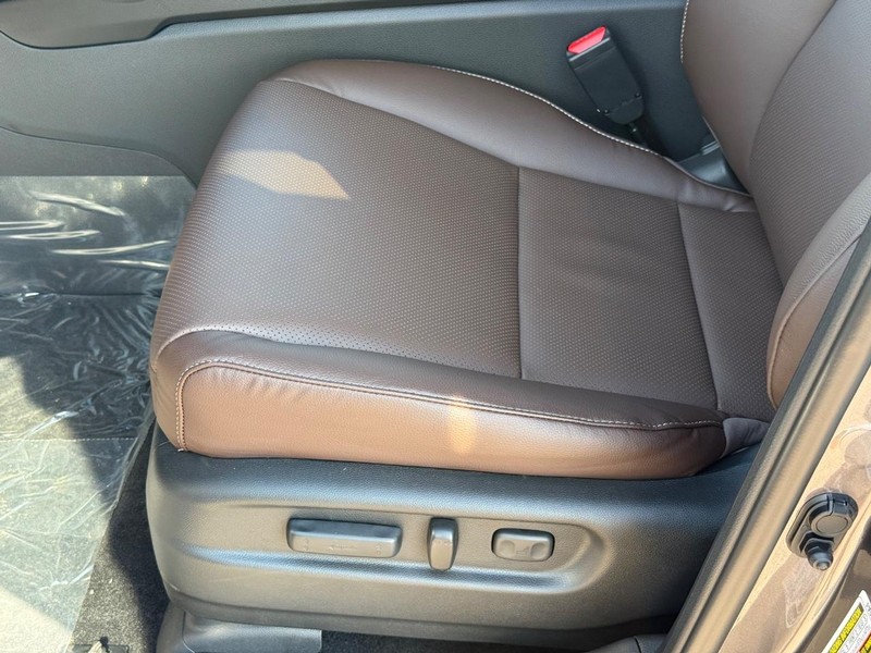 Honda Ridgeline Vehicle Image 17