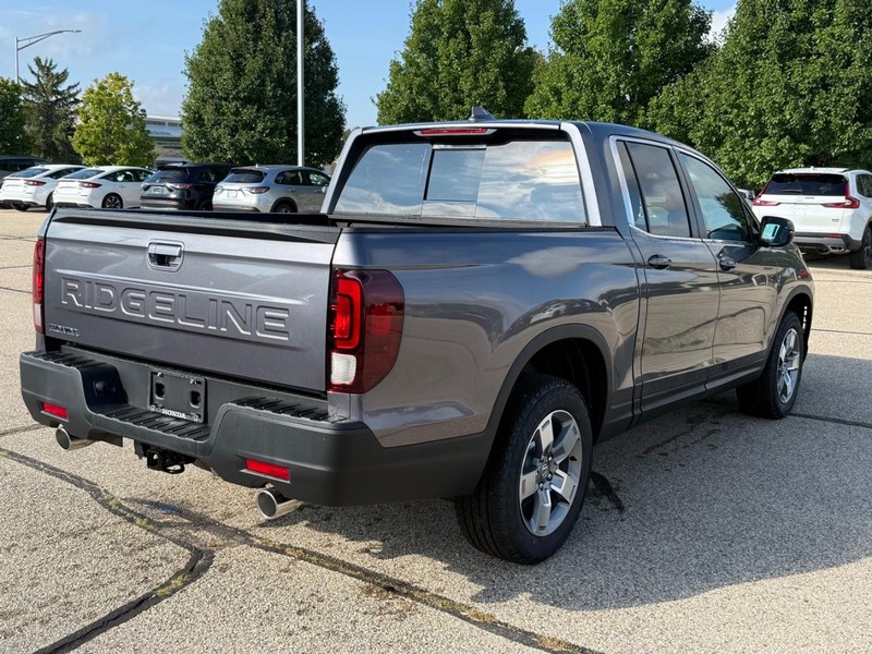 Honda Ridgeline Vehicle Image 3