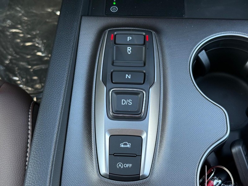 Honda Ridgeline Vehicle Image 8