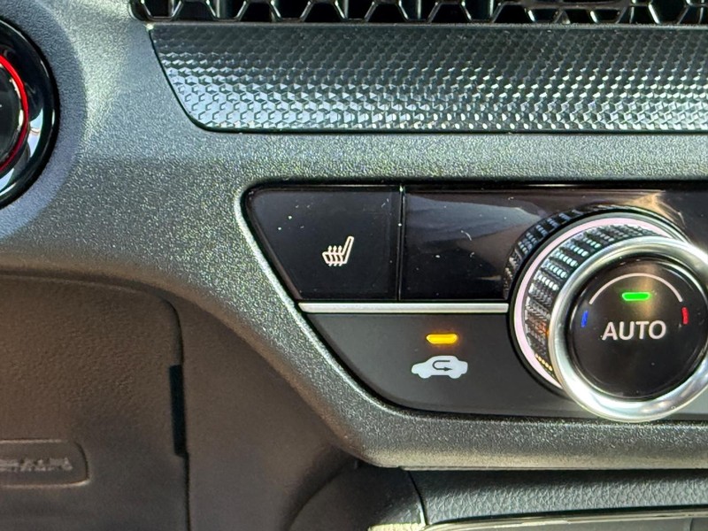 Honda CR-V Hybrid Vehicle Image 15