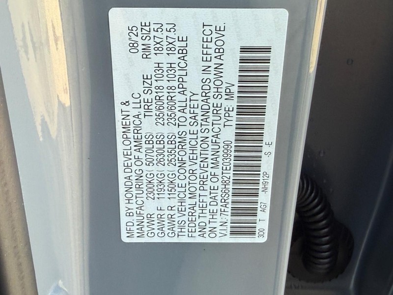 Honda CR-V Hybrid Vehicle Image 18
