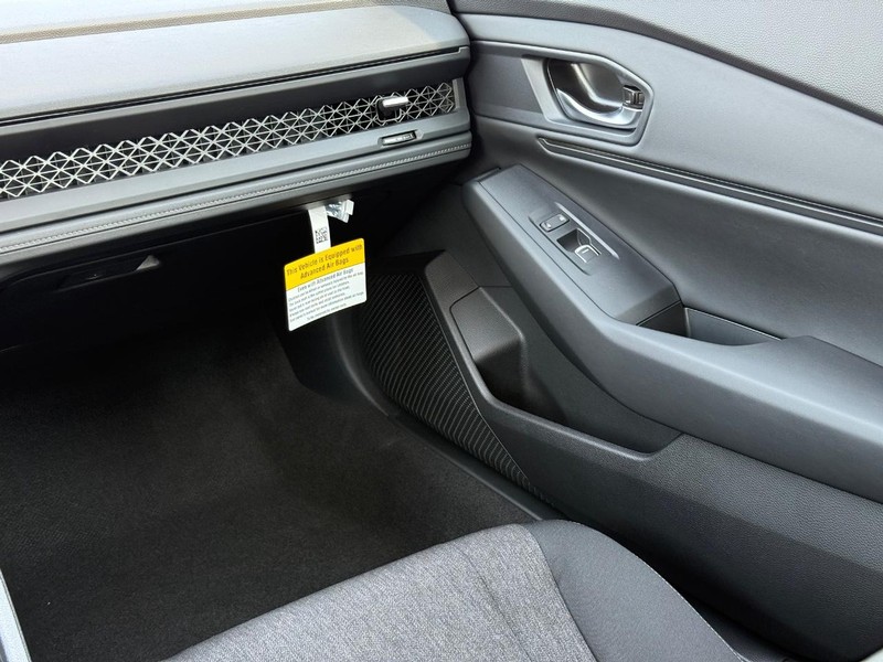 Honda Accord Sedan Vehicle Image 10