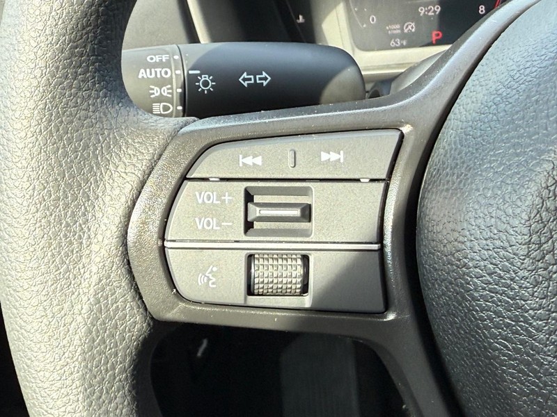 Honda Accord Sedan Vehicle Image 11