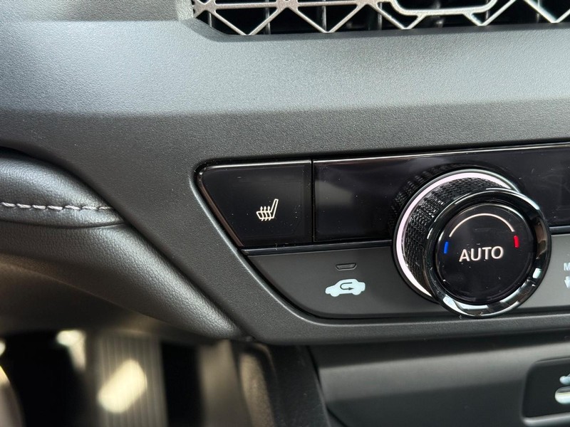 Honda Accord Sedan Vehicle Image 14