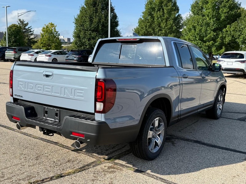 Honda Ridgeline Vehicle Image 3