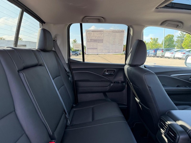 Honda Ridgeline Vehicle Image 5
