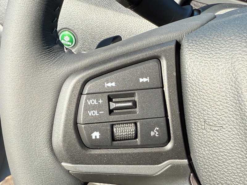 Honda Ridgeline Vehicle Image 12