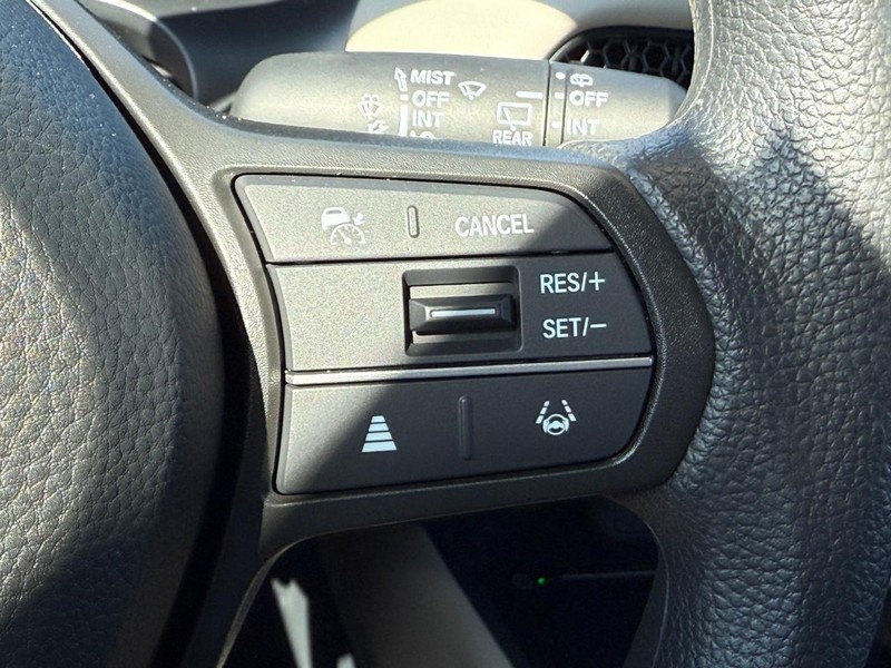 Honda HR-V Vehicle Image 12