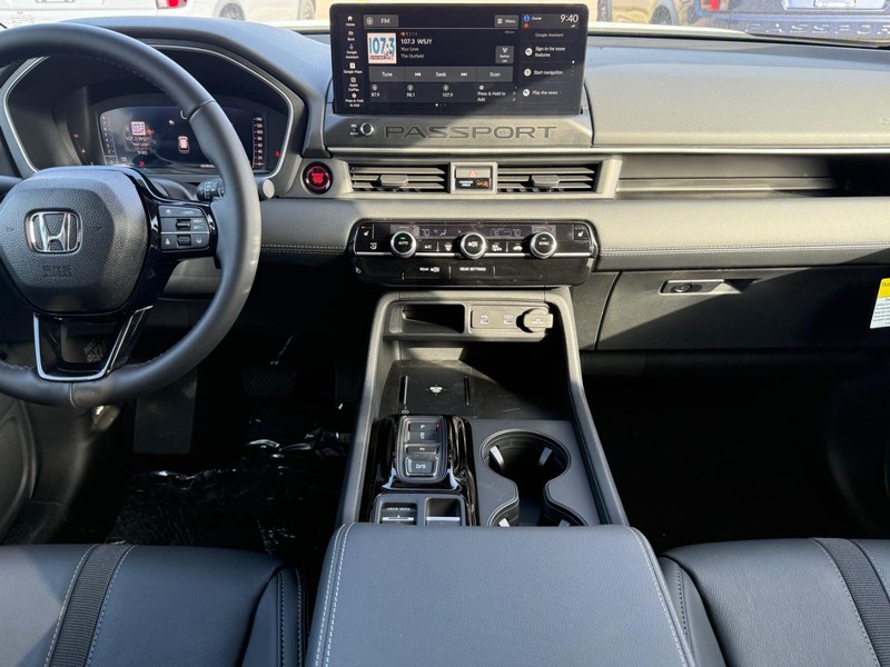 Honda Passport Vehicle Image 6