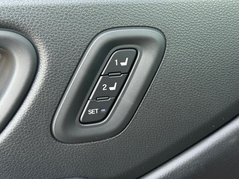 Honda Passport Vehicle Image 11