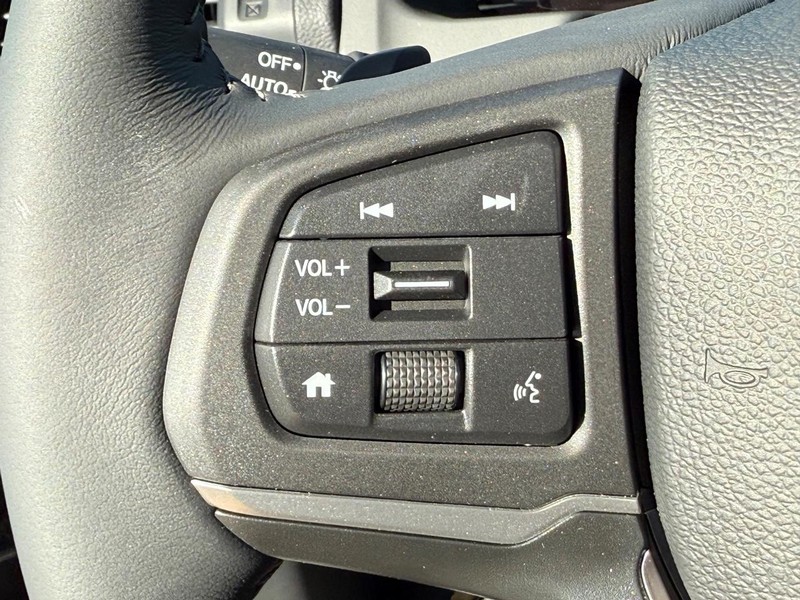 Honda Ridgeline Vehicle Image 12