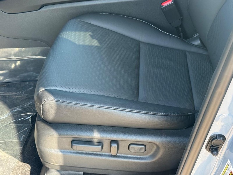 Honda Ridgeline Vehicle Image 17