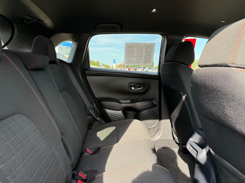 Honda HR-V Vehicle Image 10