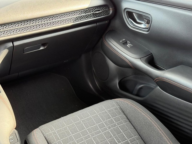 Honda HR-V Vehicle Image 15