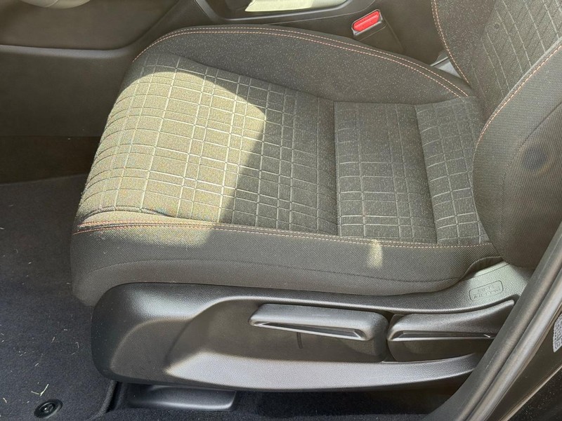 Honda HR-V Vehicle Image 22
