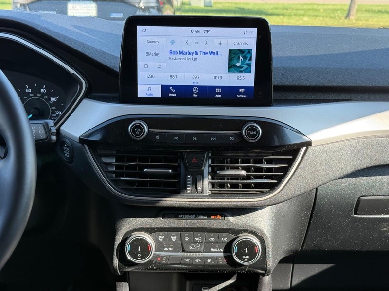 Ford Escape Vehicle Image 11