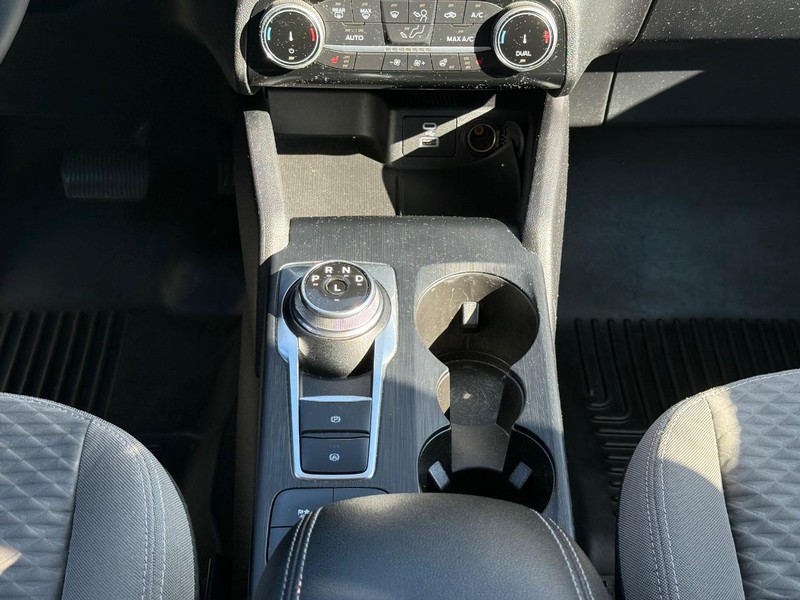 Ford Escape Vehicle Image 12