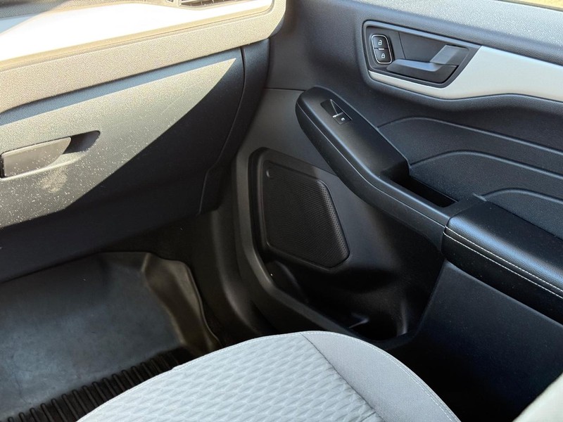 Ford Escape Vehicle Image 14