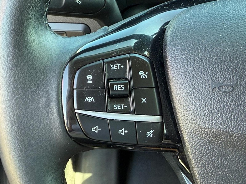 Ford Escape Vehicle Image 15