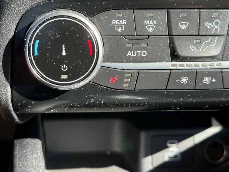 Ford Escape Vehicle Image 18