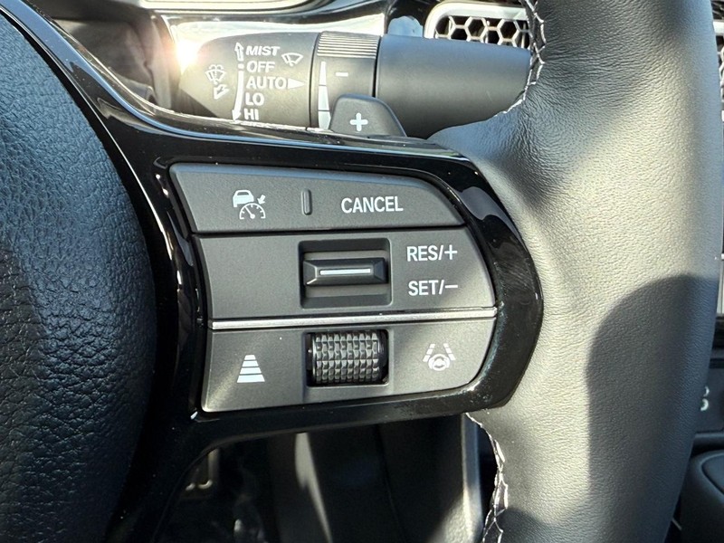 Honda Civic Sedan Hybrid Vehicle Image 11