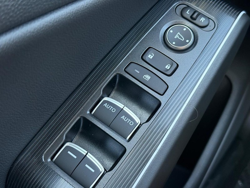 Honda Civic Sedan Hybrid Vehicle Image 14