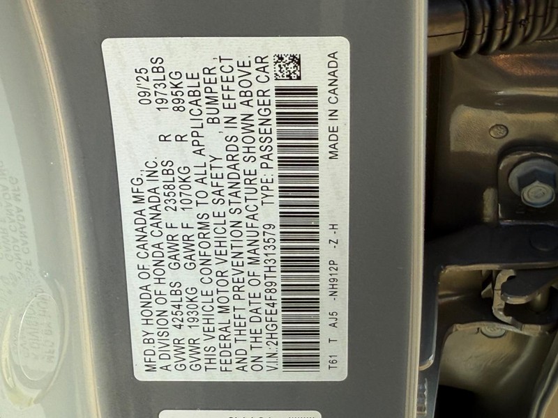 Honda Civic Sedan Hybrid Vehicle Image 16