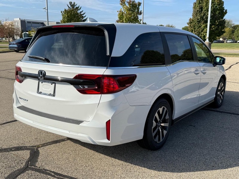 Honda Odyssey Vehicle Image 3