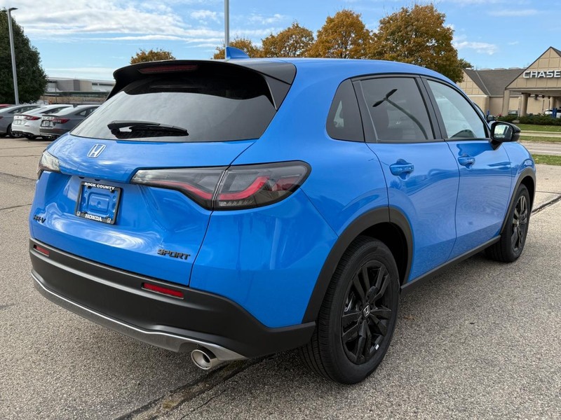 Honda HR-V Vehicle Image 3