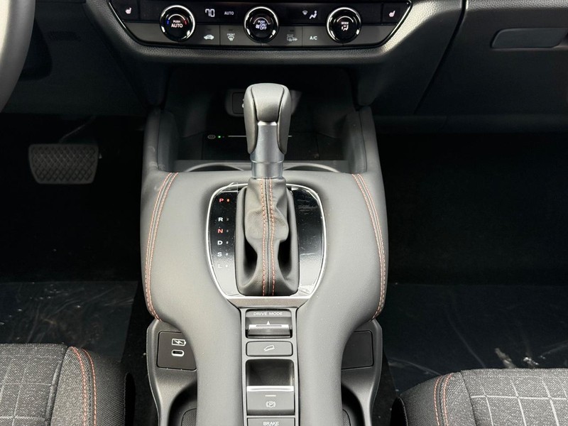 Honda HR-V Vehicle Image 8