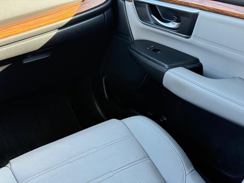 Honda CR-V Vehicle Image 14