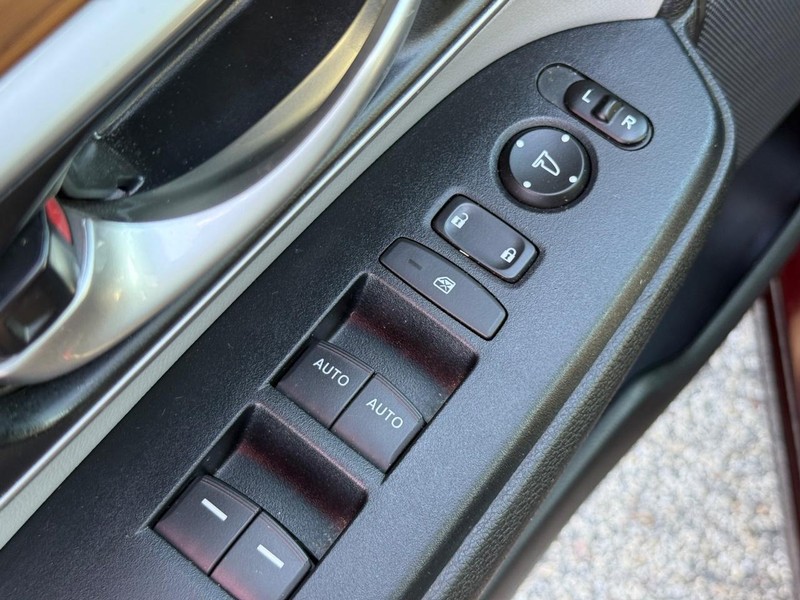 Honda CR-V Vehicle Image 21