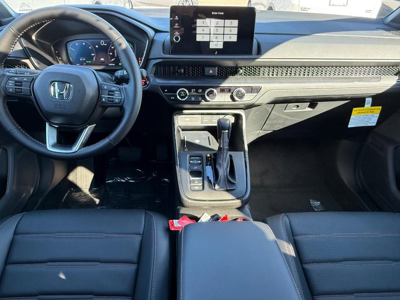 Honda CR-V Hybrid Vehicle Image 6